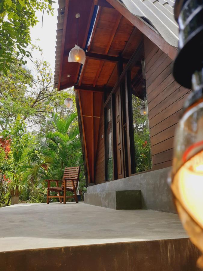The Otunna Guest House Σιγκιρίγια Εξωτερικό φωτογραφία